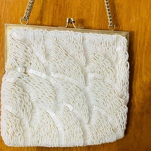 Magid Hong Kong Women’s Vintage Beaded Cream Colored Evening Purse Kissing Clasp